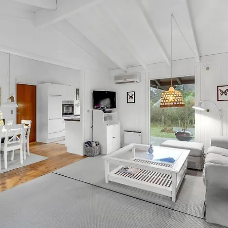 Beautiful In Vaeggerlose With Kitchen * Boto By