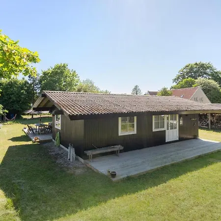 Hébergement de vacances Lovely In Vaeggerlose With Wifi Bøtø By